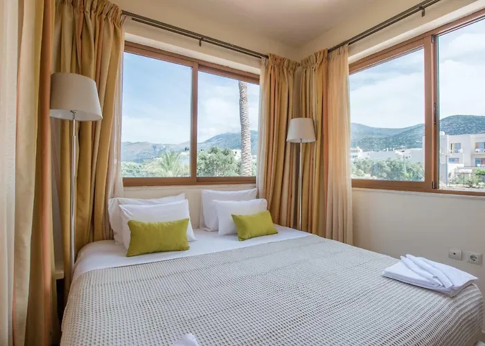 Danelis Studios & Apartments