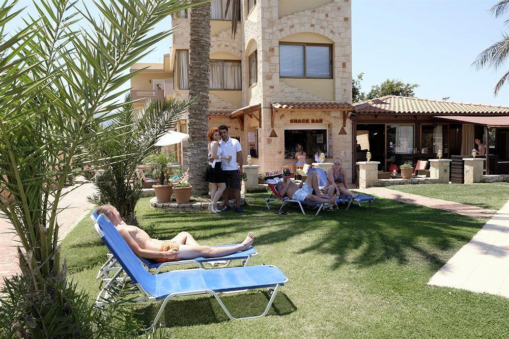 Danelis & Aparthotel 3*