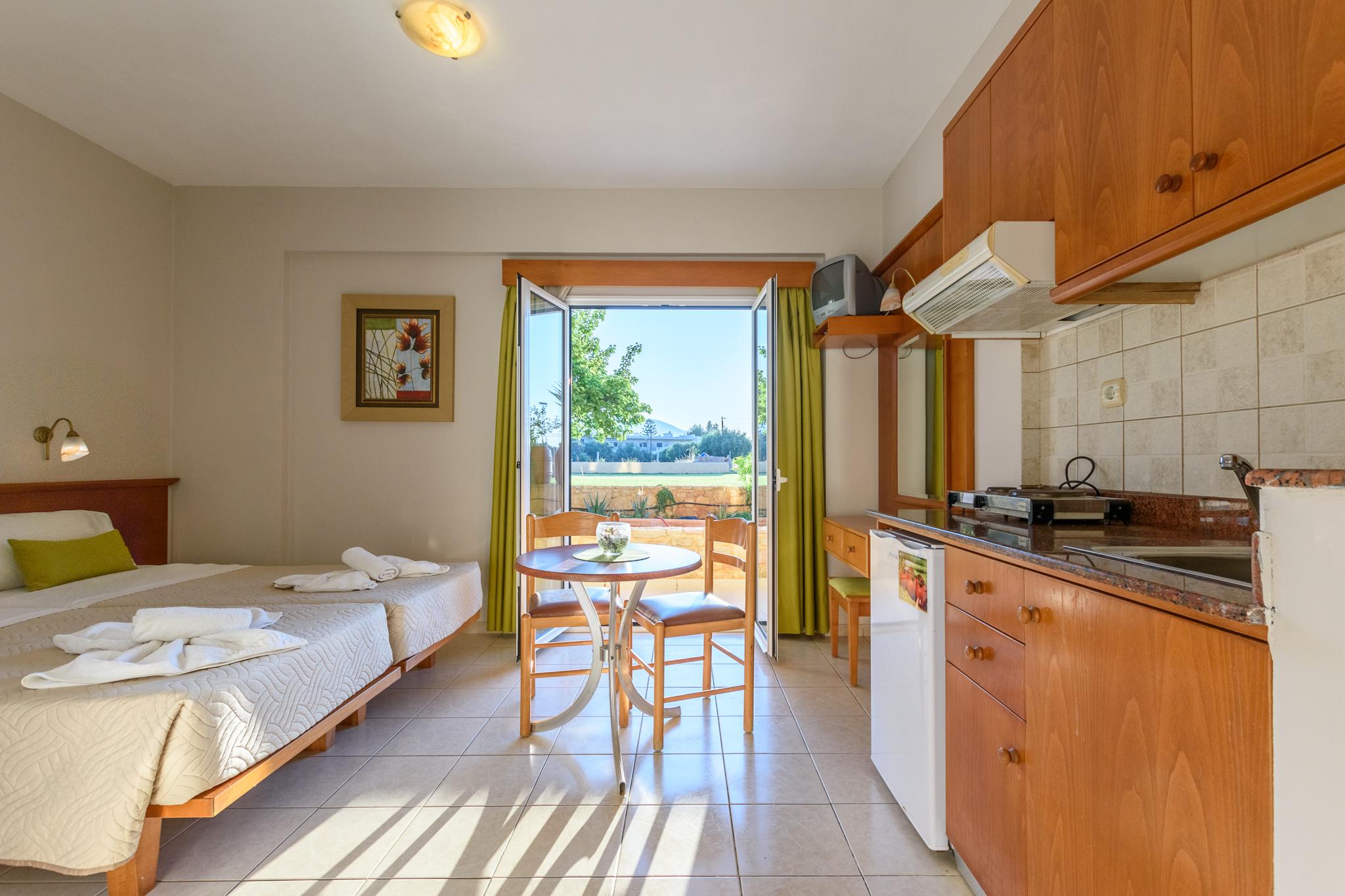 Danelis & Aparthotel
