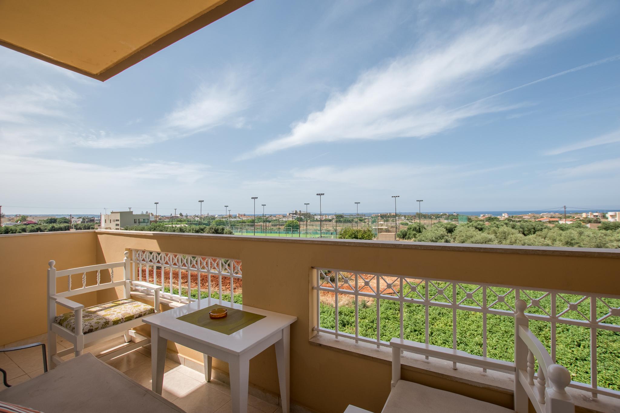 Danelis & Aparthotel Malia (Crete)