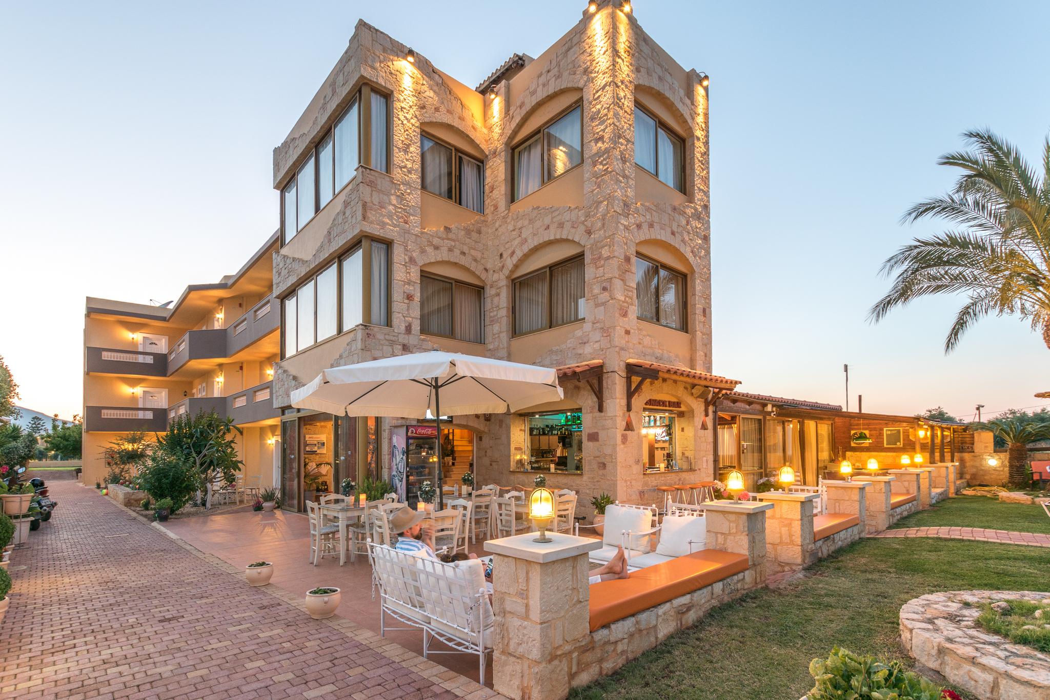 Danelis & Aparthotel