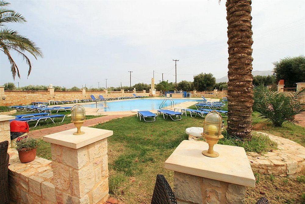 Danelis & Aparthotel 3*