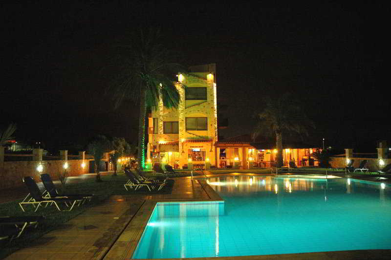 Danelis & Aparthotel