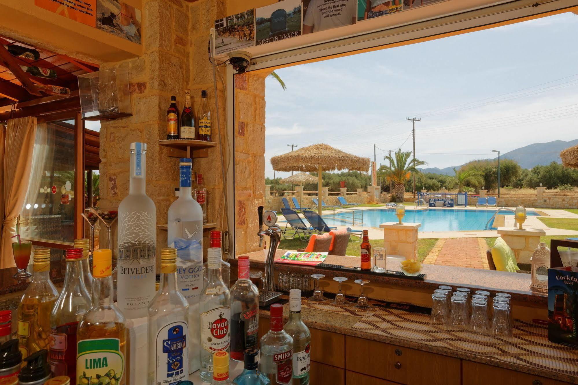 Danelis & Aparthotel Malia (Crete)