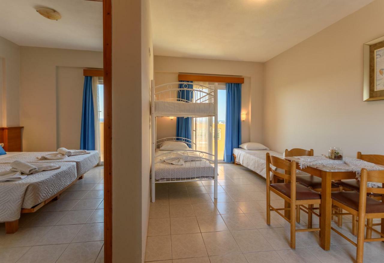 Danelis & Aparthotel 3*
